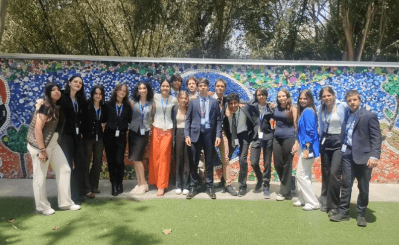 Modelo Venezolano de Asamblea de Institutos Educacionales Asociados en el Colegio El Peñón